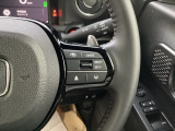 Hondaセンシングの機能のひとつ、アダプティブクルーズコントロール付!アクセルから足を離しても設定したスピードと前車との車間を保ち走行してくれます!車線維持もアシスト☆高速道路で疲労軽減ですね☆