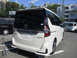 セレナ 1.2 e-POWER ハイウェイスターV 