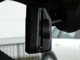 ETC2.0一体型の自動防眩機能付きバックミラー!後続車のヘッドライトの眩しさを自動で軽減してくれます!