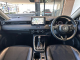 当社の中古車は、フロアマット付きで販売しておりません。予めご了承下さい。中古車という特性上匂いや見栄えなどの状態が左右される為です。純正マット、車種専用社外品マットをご購入いただけます。