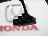 ◆ドライブレコーダー◆映像・音声などを記録する自動車用の装置です。 もしもの事故の際の記録はもちろん、旅行の際の思い出としてドライブの映像を楽しむことができます。