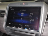 ナビゲーションは純正9インチメモリーナビ(VXM-207VFNi)を装着しております。AM、FM、CD、DVD再生、Bluetooth、音楽録音再生、フルセグTVがご使用いただけます。