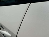 ドアエッジモールで隣の車や壁などにドアをぶつけてしまっても被害を抑えるここができます。