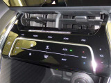 【オートエアコン】お好みの温度に設定して頂くと、車内の温度を自動調整♪快適にクルマの中を過ごして頂けます。