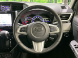 【純正革巻きステアリング】上質な革を使用することで、手にしっかり馴染みとても運転しやすいハンドルです♪