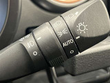 AUTOの位置にセットしておくと、暗くなったら自動でライトの点灯をサポートしてくれます!高速道路でのトンネル通過時など便利です!
