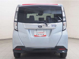 バックカメラが付いているので後方確認が非常にしやすいです。今や運転初心者も熟練者も必須装備!ついていて損はないですね♪