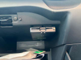 ETC2.0を装備。DSRC通信方式によって双方向通信することでカーナビと高速道路がリアルタイムに情報連携して、便利で快適なドライブ体験を提供します。