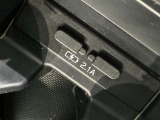 充電用USBポート付き。スマートフォンなどの充電に便利です。