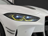 BMWレーザーライトとても明るく配光も良いので夜間の運転も安心です。