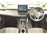 高いホールド性で運転姿勢が安定します。長距離ドライブでも疲れにくいのが魅力です。快適なドライビングライフをお送りください♪