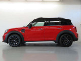 MINIオーナーのために設計されたオリジナルのMINI自動車保険がございます。車のことは全ておまかせください。
