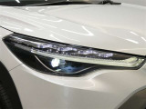 LEDヘッドランプ。消費電力も少なく寿命も長いのがLEDの特徴。HIDのような点灯のタイムラグもなくパッと明るくなるのも特徴です。