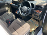 ゆったりと乗り心地の良い運転席です。長距離でもしっかりサポートしてくれます。