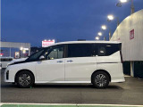 その他、内外装現状ながらお値ごろ感のある特選お買得価格車などもご用意しております!