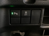 ETCの下にはHondaセンシング用の、VSA(ABS+TCS+横滑り抑制)解除スイッチがついています。
