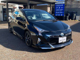 展示車両の中にはアフター保証対象車両を数多く取り揃えており、一年間から三年間(別途)まで走行距離無制限の保証を全国どこのディーラーでも保証を受けられます。