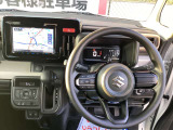 お仕事や日常でも使いやすいシンプルなインパネです。