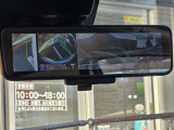 左前タイヤ付近の映像でドライバーの死角を補助。発進低速時の障害物、溝等の確認が出来ます。