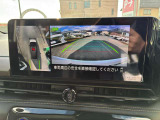 360℃真上から見下ろした映像が映し出されるアラウンドビューモニター搭載☆安全安心ですね♪