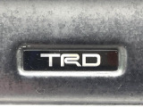 【TRDエアロ】人気のTRDエアロを装備!クルマの外観がよりスタイリッシュになり、街中で存在感あふれる1台に♪将来買い替える時にもリセールに影響しやすく、価値ある人気の装備です!