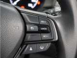 ◆アダプティブクルーズコントロール◆予め設定した車速内でクルマが自動的に加減速。前走車との適切な車間距離を維持しながら追従走行します。【LKAS】車線維持支援システムでステアリング操作を支援。