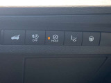 オートバックドアです。ボタンひとつでリアゲートが開け閉めできるので、荷物の出し入れなどに大変重宝します!