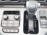 フルオートエアコンです☆運転席・助手席にシートヒーター装備です☆