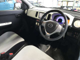 運転席に座ると、前方が見やすくて運転し易そうな印象です♪