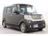 当社の優秀なスタッフがしっかり点検整備をさせていただいてからご納車いたします!さらに!エンジンオイル、エレメント・ミッションオイル・ワイパーゴムを新品交換になります!これで安心して乗って頂けます!