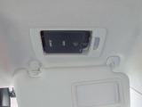 ETC車載器搭載です。運転席サンバイザー裏に隠れて収まっております。