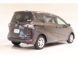 ★トヨタ認定中古車ライト★ 1年間走行距離無制限の「ロングラン保証」が付いています。全国約5,000ヶ所のトヨタのお店で保証修理可能です。お出かけ先でも安心です。選べる延長保証もご用意しています。
