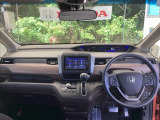 フロントガラスが大きく、ワイドな視界で運転もしやすくなるように、設計されています。