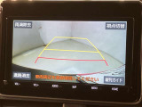 【バックカメラ】あると便利なバックカメラ装備!駐車時に後方がリアルタイム映像で確認できます。立体駐車場や夜間の車庫入れ時に大活躍!運転スキルに関わらず、今や必須となった装備ですね♪