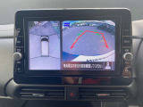 上からまる見え!アラウンドビューモニターの画像です。純正ナビに映してあります。お車を真上から見たような映像をミラーやナビ画面に映し出す事によって、車両の周囲を確認し、駐車時や発進時の運転をサポート。