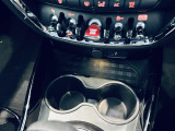 ◆LIBERALAは、輸入車選びの新たなスタイルを提案するインポート・セレクト・ブランドです。オーナー様となる方がクルマから直接感じる感性を第一にした、最良の一台との出会いをコーディネートいたします。