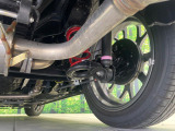 お車を安心してお乗りいただく為には、足回りの定期点検が欠かせません。サービスサポート(有償保証)では無料点検もご提供しており、安心のカーライフをお過ごしいただけるサポート体制が整っています。