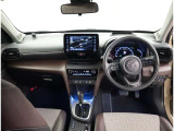 オシャレなインテリアで運転する気分も盛り上がりますよね^^