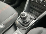 走りの6速マニュアルミッション!当社試乗車として使用しておりました!