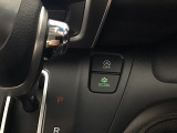 ★ECONスイッチ★ エコドライブを加速しよう!スイッチをONにすると、運転の仕方によるロスを抑え込み燃費をよくするようクルマが頑張ります(*^ー^*)燃費向上にチャレンジ♪