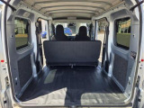 中古車は1台として同じコンディションのものは存在しないため、安心しておクルマをお選びいただけるよう、信頼のおける第三者機関が基準に従い、車両の品質と状態をチェックし、評価するのが「第三者評価」です。