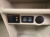 【シートヒーター】心も体も温めてくれるシートヒーター機能が付いています!寒い日でも快適に運転が出来ます♪