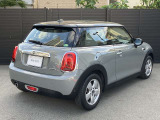 まずはご連絡をください!お車詳細や展示状況はMINI NEXT城東鶴見06-6933-3298まで。