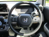 握りやすい大きなハンドルで運転しやすいです♪