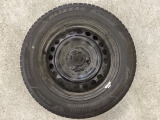 当社にてデモ走行時に装着していたワンシーズン使用の中古スタットレスタイヤ+ホイール4本セットを用意致しました。(2024年製、タイヤ+ホイールは現状渡し、保証対象外です)