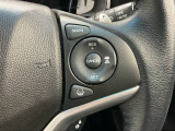 アクセルから足を離しても設定したスピードを保ち走行し、高速道路での疲労軽減に役立つクルーズコントロール付きです!
