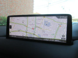 マツダコネクトの10.25インチワイドセンターディスプレイです。『Android Auto』『Apple CarPlay』や独自のコネクテッドサービスに対応したインターフェイスシステムです。