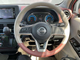 周囲が広く見わたせて運転しやすく室内も広々★
