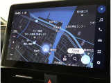 純正ナビを装備。タッチパネル式で使いやすく、お出かけもラクラクです。