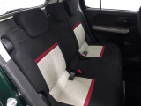新車時発行のメンテナンスノートもしっかり装備されています。